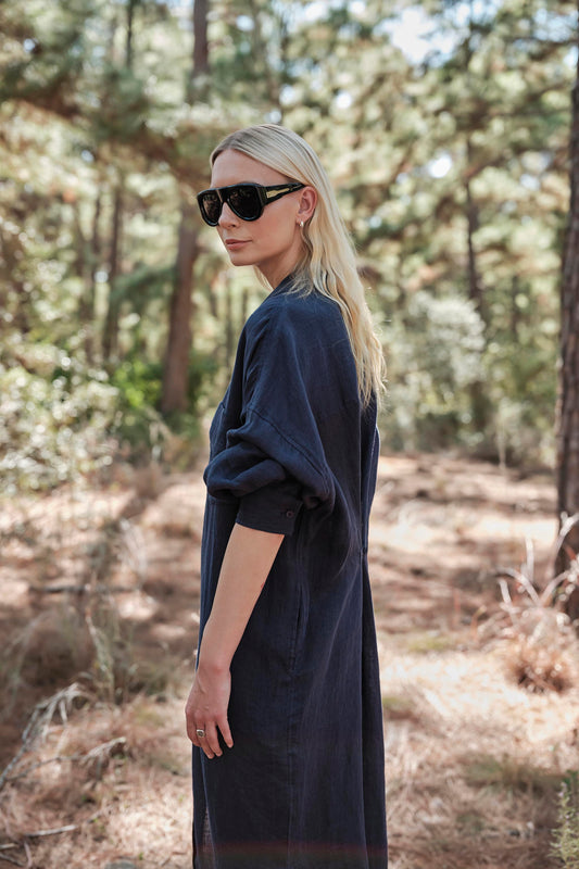 Florence Shirt Dress in Linen - Navy