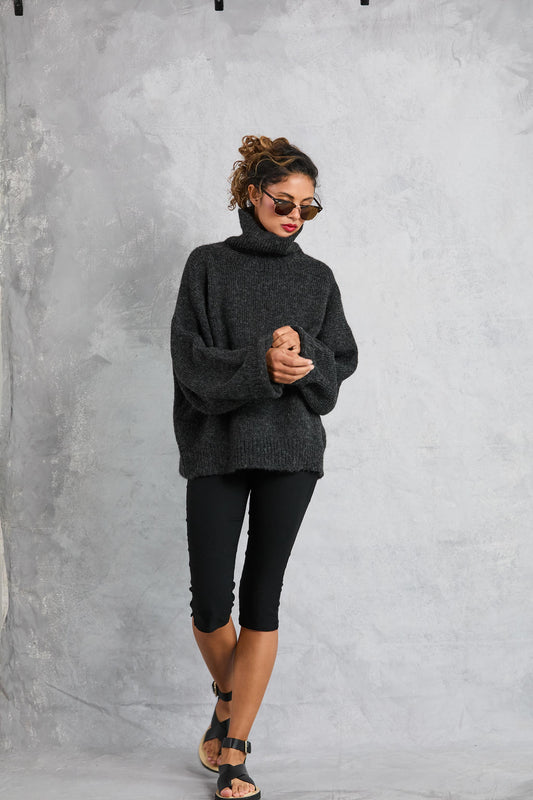 Chunky Hi Neck in Onyx