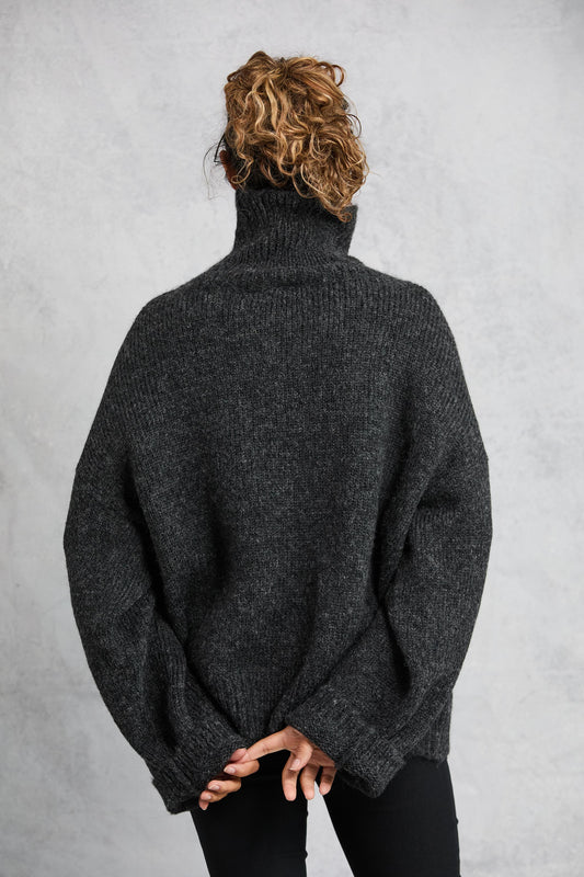 Chunky Hi Neck in Onyx