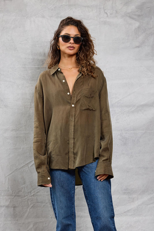 Slim Repeat Shirt in Olive