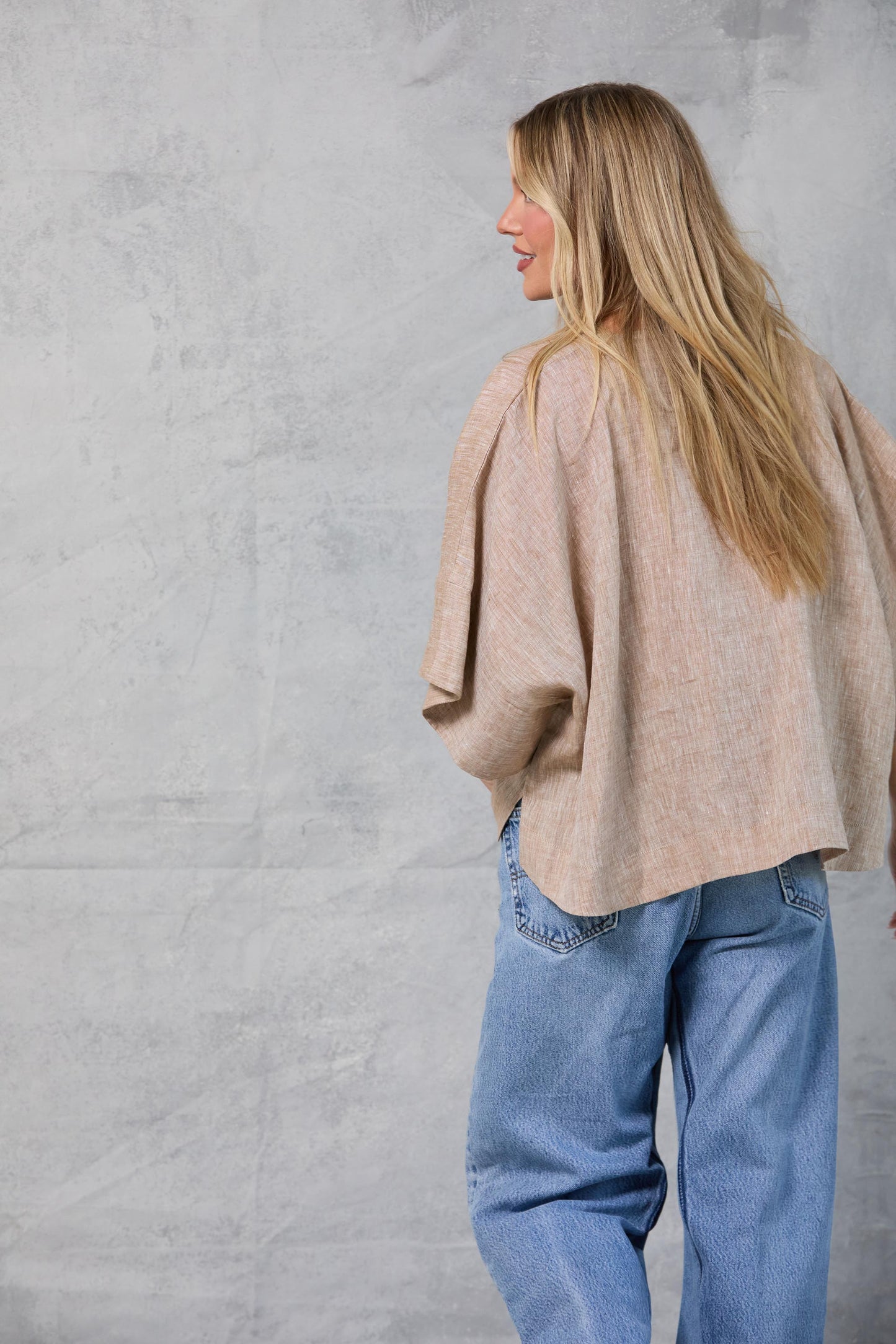 SAMPLE Throw-on Top in Linen - Stripe