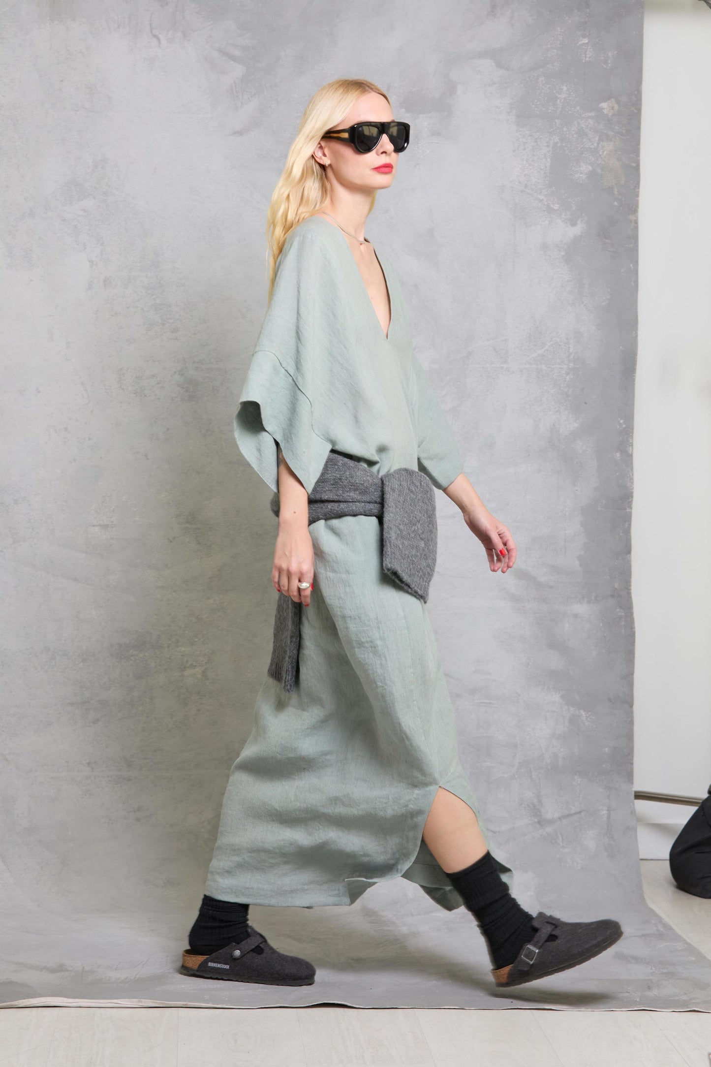 Throw on Dress in Linen - Limestone
