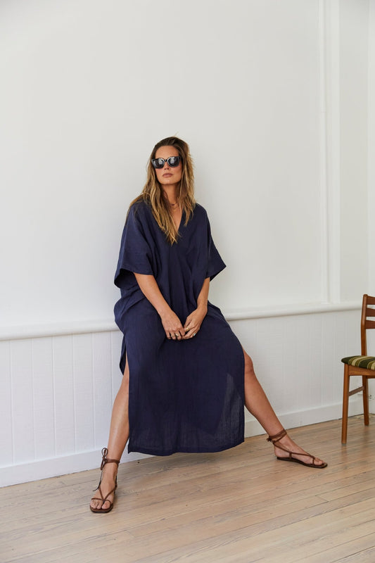 Linen Throw-on Dress - Navy - MAMÈNE