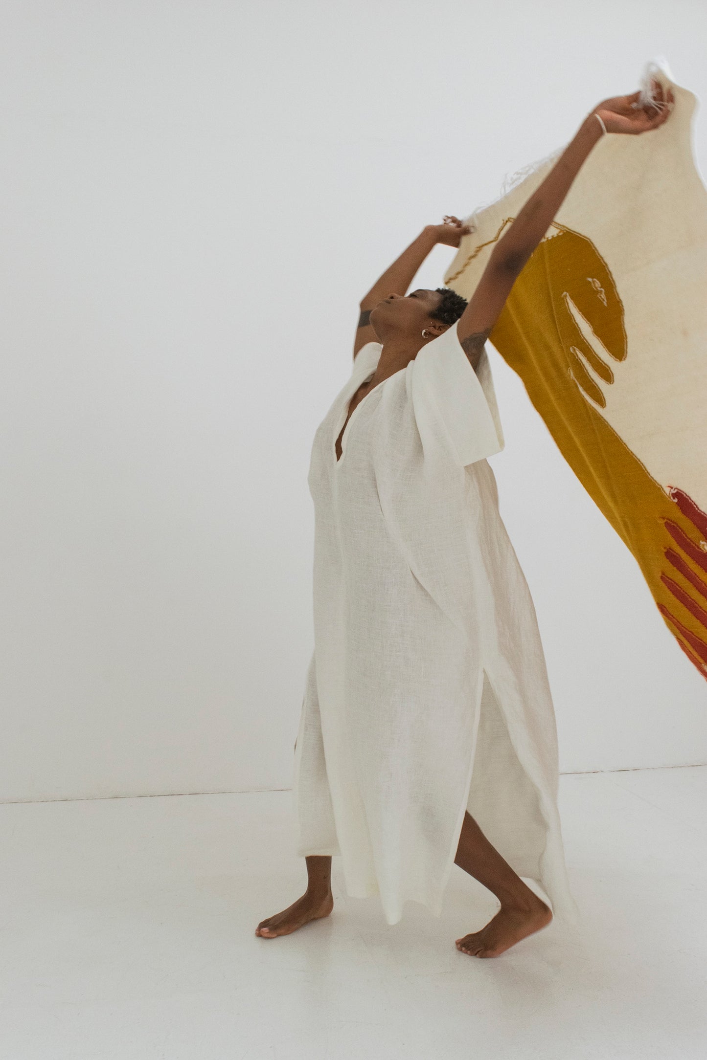 Throw on Dress in Linen - White