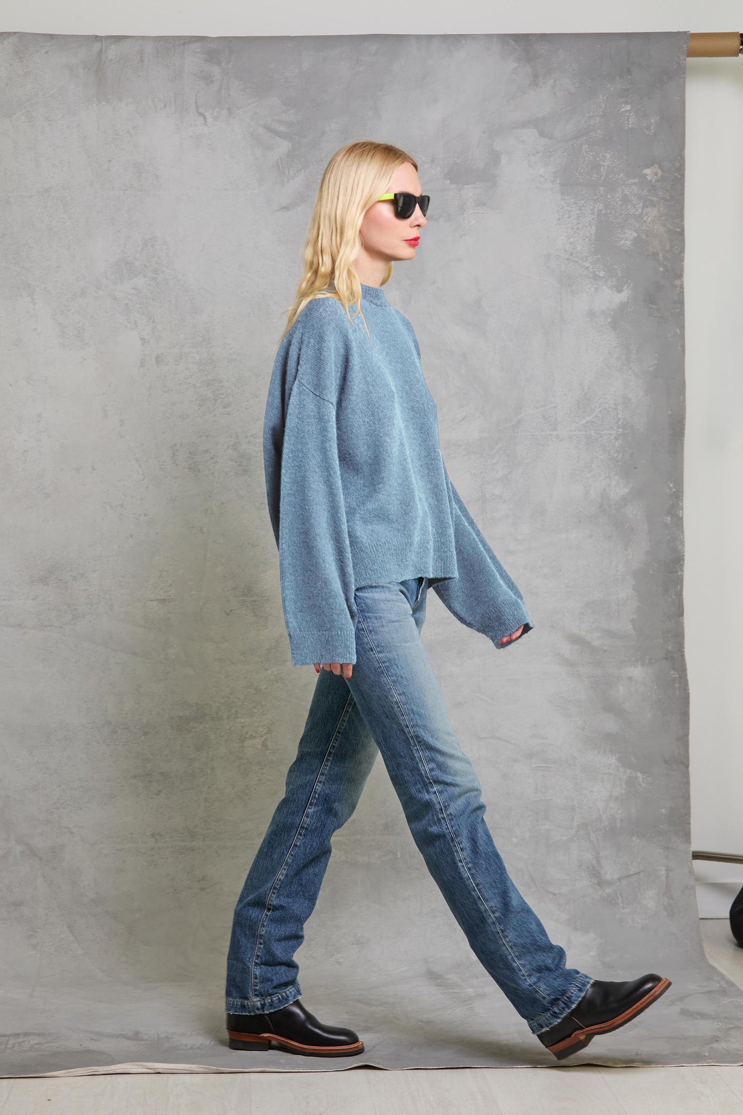 Cropped Jumper in Sky