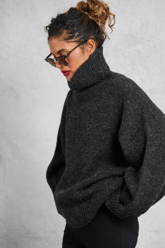 Chunky Hi Neck in Onyx