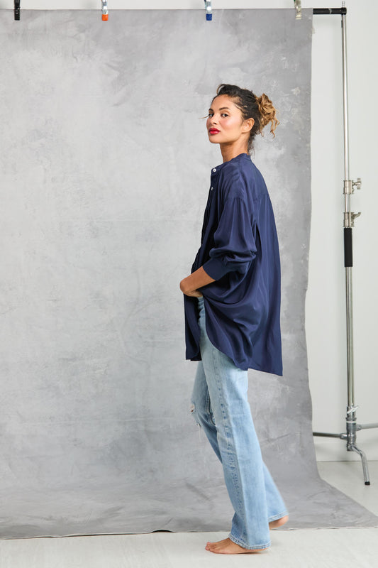 Tuxedo Shirt in Silk - Navy