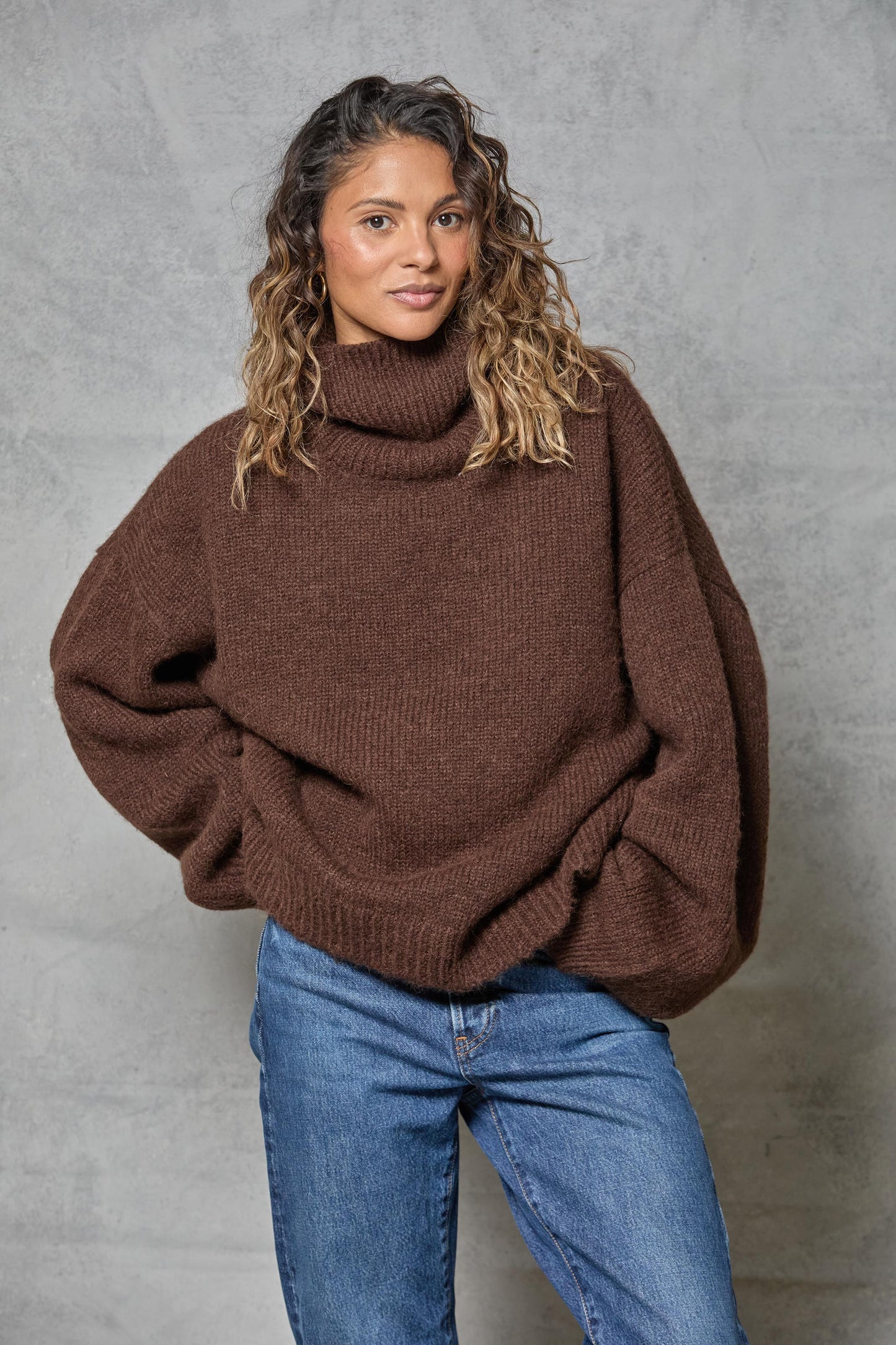 Chunky Hi Neck in Cocoa