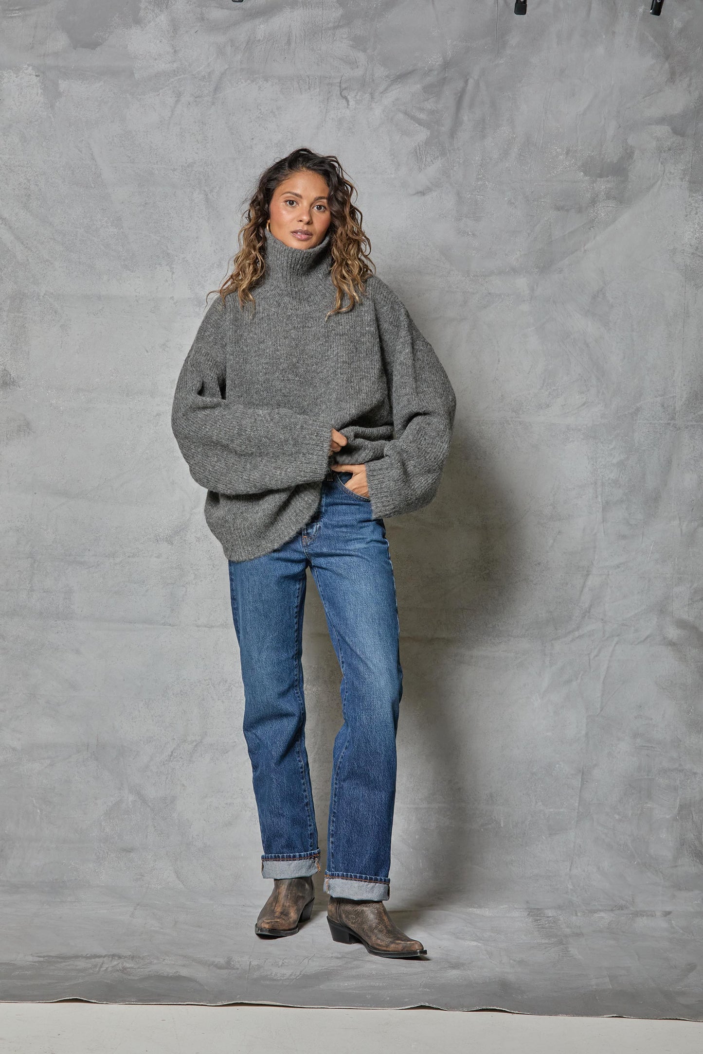 Chunky Hi Neck in Charcoal