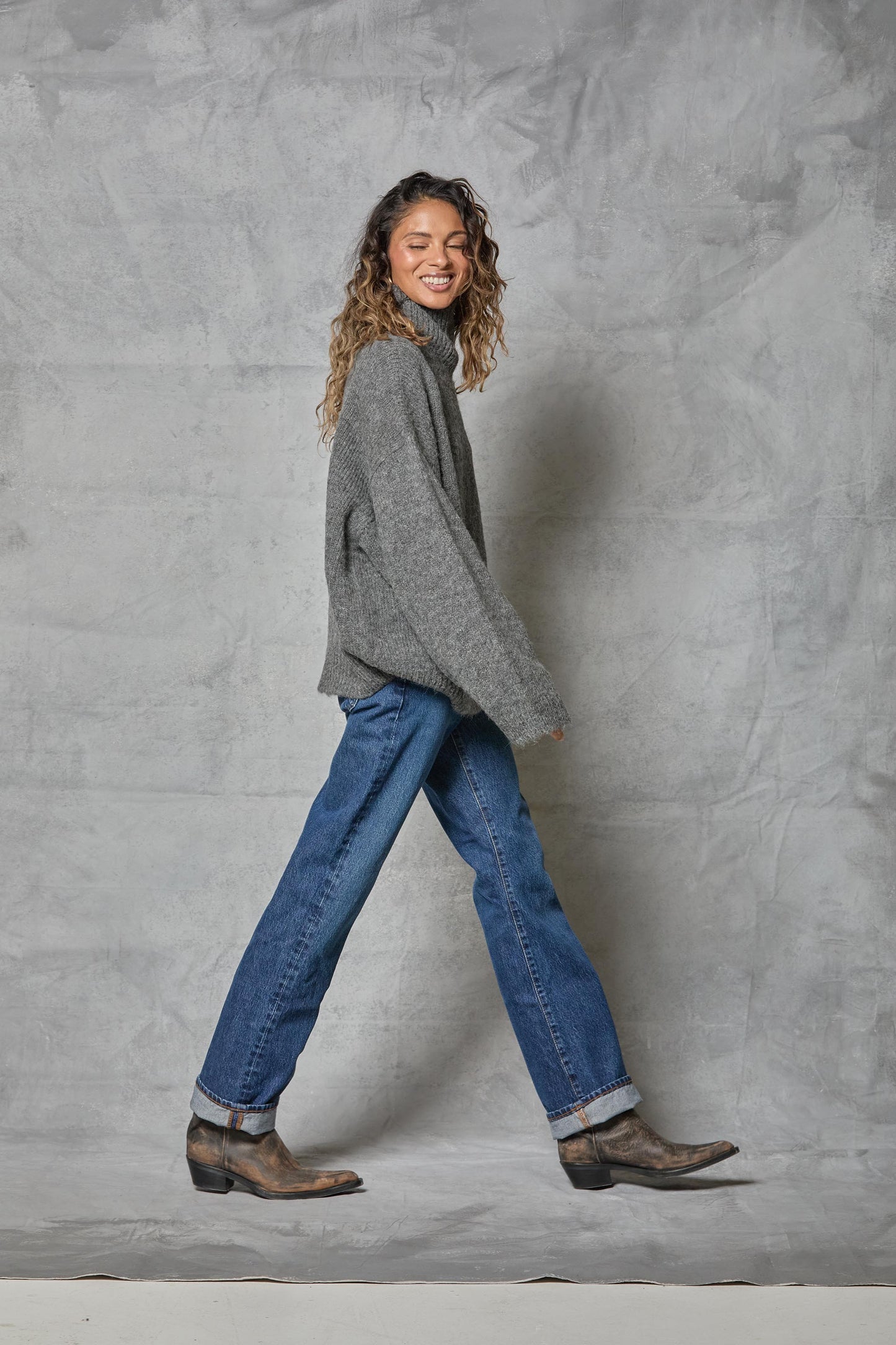 Chunky Hi Neck in Charcoal