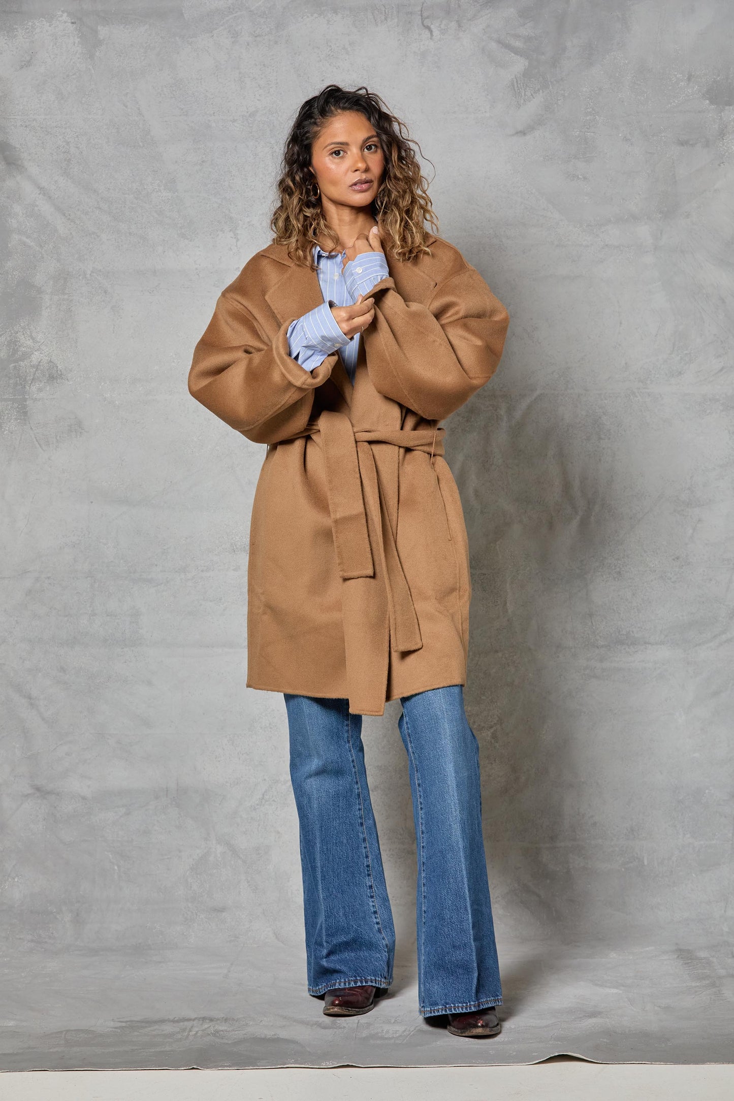 Stable Coat in Wool - Camel