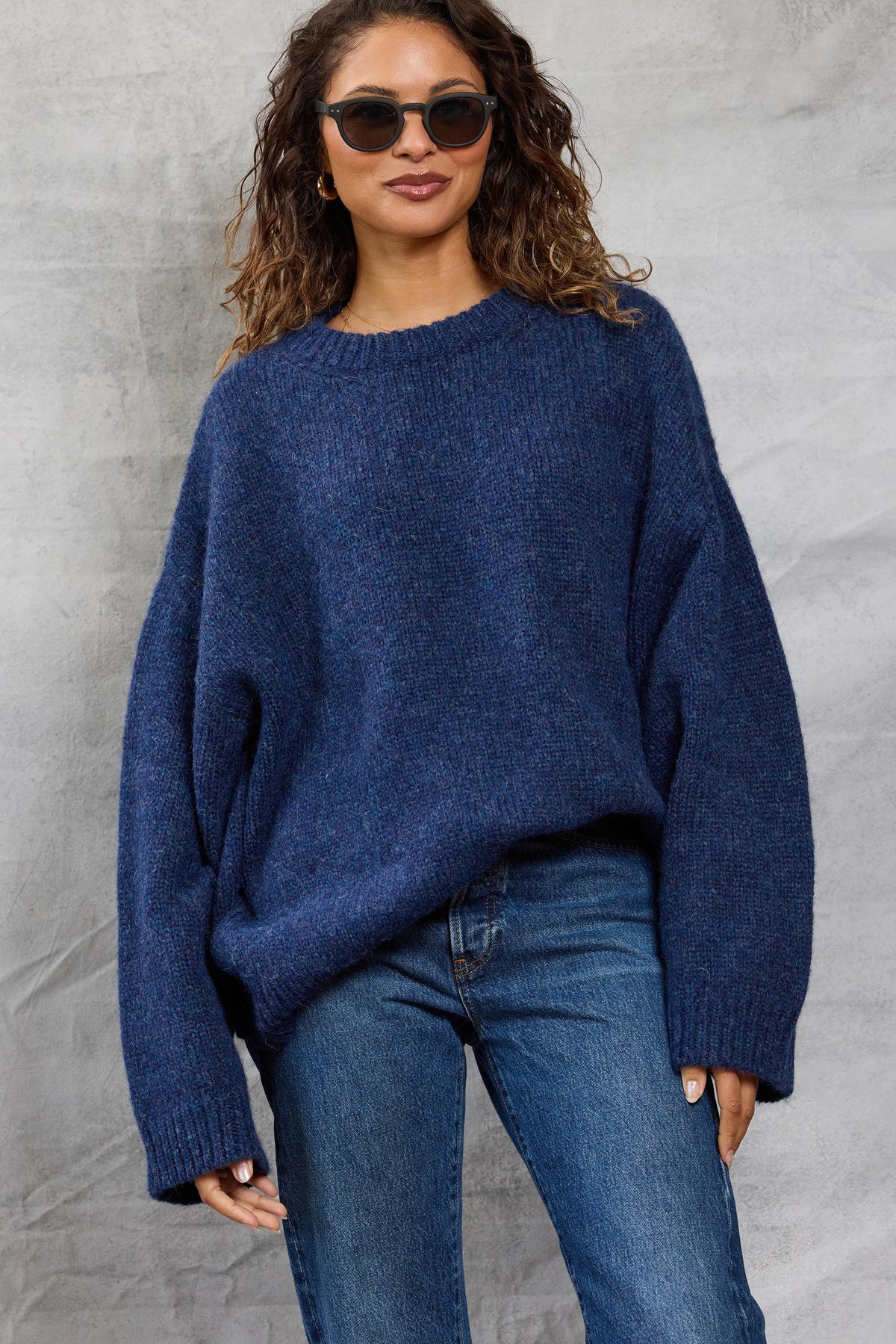 Boyfriend Sweater in Navy