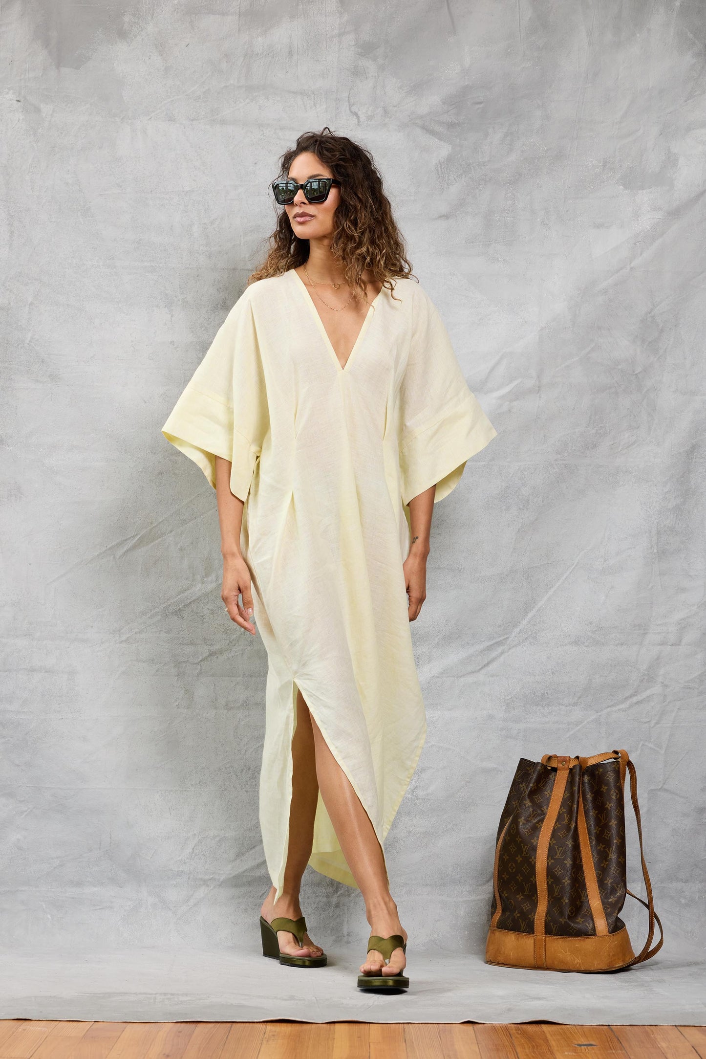 Throw on Dress in Linen - Lemon