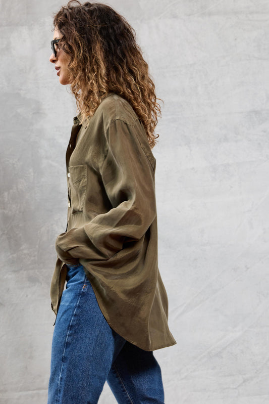 Slim Repeat Shirt in Olive