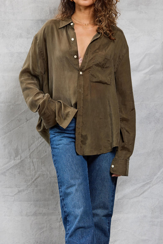 Slim Repeat Shirt in Olive